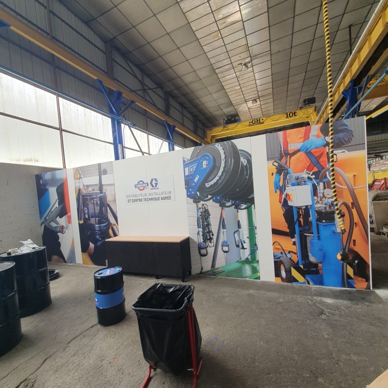 Fabrication et pose d’enseigne publicitaire en dibond pour Chrono Flex à Saint-Herblain