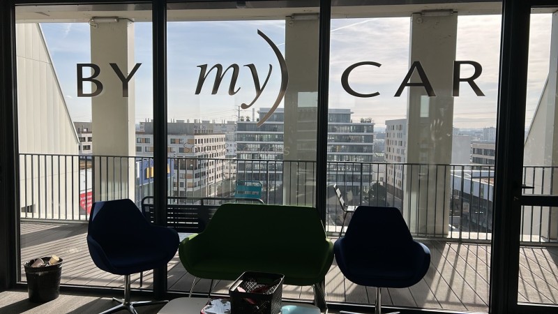 Signalétique intérieure sur mesure pour BY MY CAR à Lyon