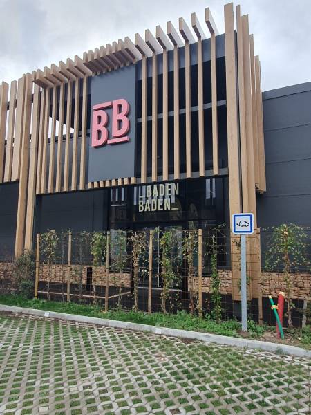 Panneau enseigne publicitaire en lettre boitier pour after work près de Lyon