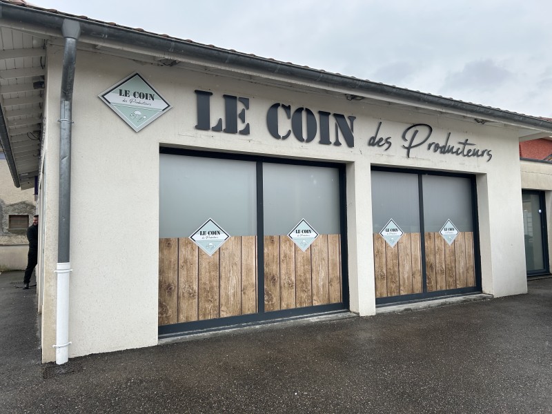 Une devanture locale et percutante pour 