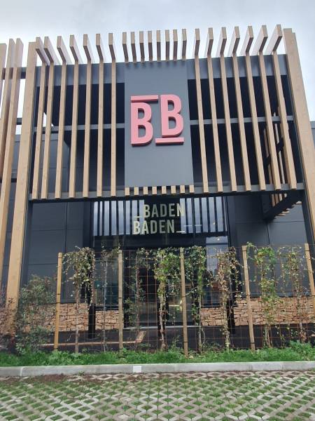 Panneau enseigne publicitaire en lettre boitier pour after work près de Lyon