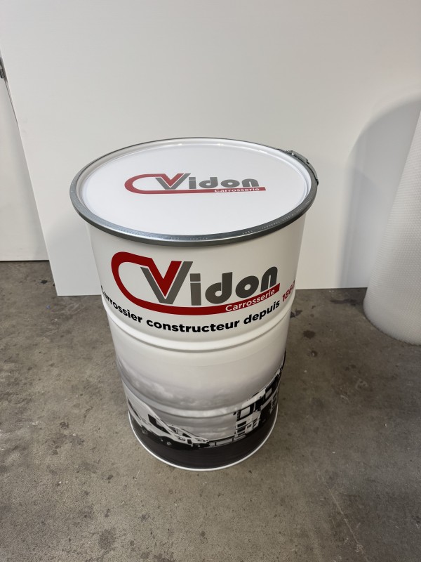 Création et pose d'un baril personnalisé à Lyon pour notre client VIDON pour un salon professionnel