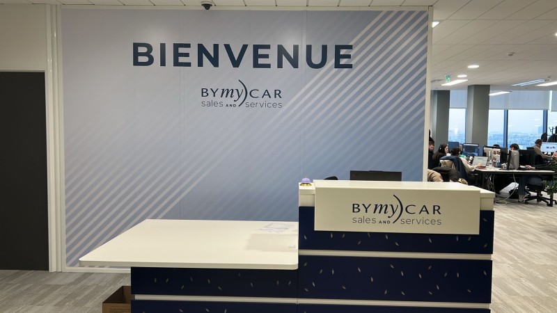 Signalétique intérieure sur mesure pour BY MY CAR à Lyon