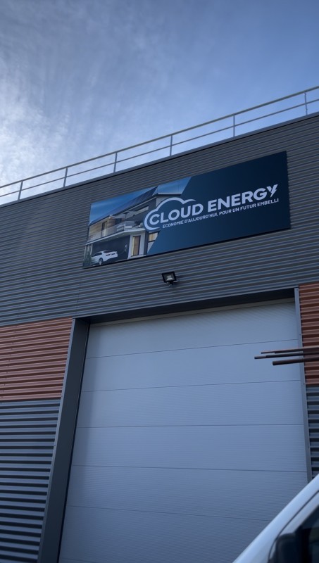 Communiquez efficacement grâce à la publicité de vos véhicules à Lyon près de Meyzieu.