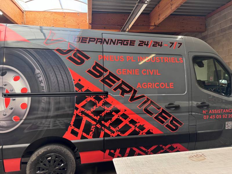 Semi-covering pour VJS SERVICE près de Lyon